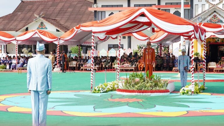 Pj Bupati Pimpin Upacara Peringatan Hari Jadi ke-22 Kabupaten Murung Raya