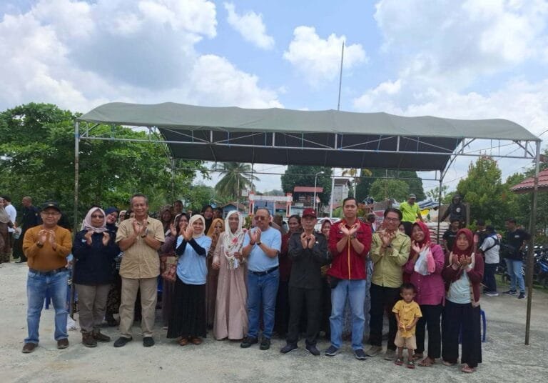 Sekda Kalteng Buka Gerakan Pasar Murah di Kabupaten Mura