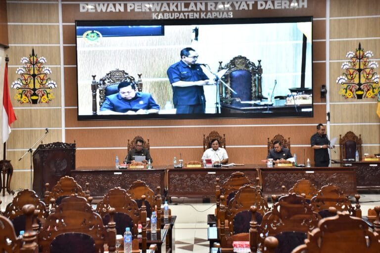 Pj Bupati Kapuas Kembali Hadiri Rapur Penyampaian Jawaban Kepala Daerah Terhadap RAPBD Perubahan TA 2024