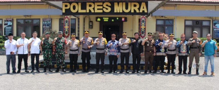 Pj Bupati Sambut Kedatangan Wakapolda Kalteng ke Kabupaten Mura