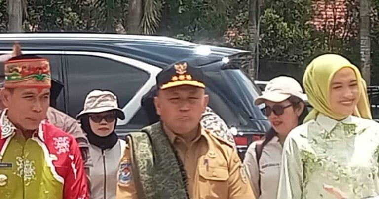 Gubernur Didampingi Ketua TP-PKK Kalteng Laksanakan Kunker ke Kabupaten Mura