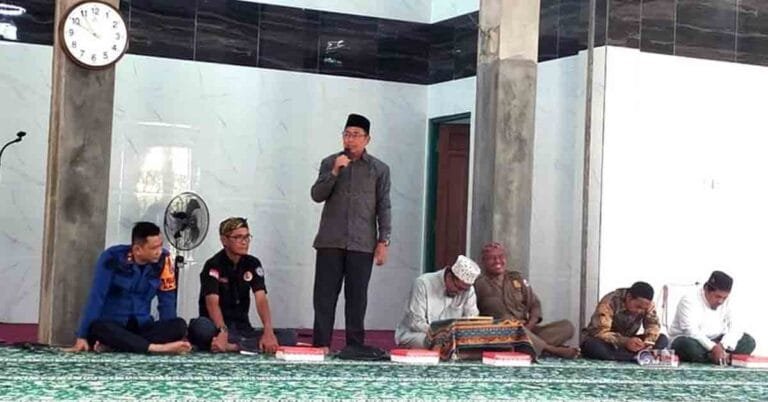 Anggota DPRD Rejekinoor Hadiri Siraman Rohani Rutin