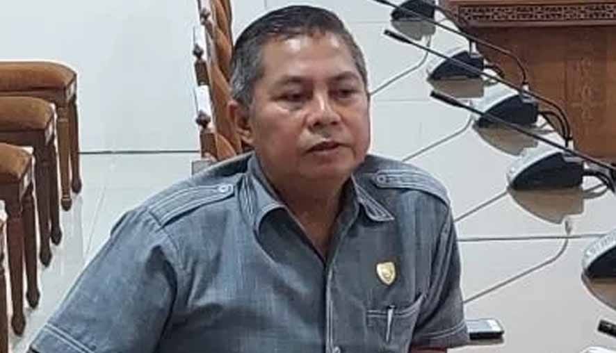 Anggota DPRD Provinsi Kalimantan Tengah (Kalteng), Sudarsono, mengatakan, minimnya fasilitas pendidikan di pelosok, harus mendapat perhatian, tidak hanya pemerintah, namun pihak terkait lainnya.