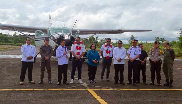 Terbang Perdana di Mura, Smart Aviation Diharapkan Dapat Permudah Akses