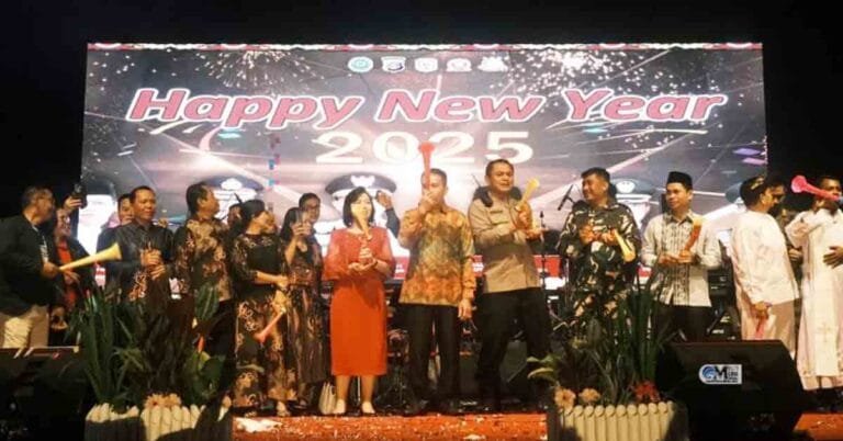 Hadiri Malam Pisah Sambut 2024-2025, Pj Bupati Mura Optimis Sambut Tahun 2025