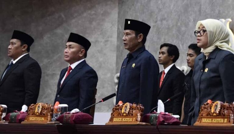 Rapur DPRD Pengumuman Usul Pemberhentian dan Pengangkatan Gubernur dan Wakil Gubernur Kalteng