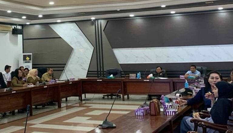 Ketua DPRD Kapuas Pimpin Rapat BANMUS