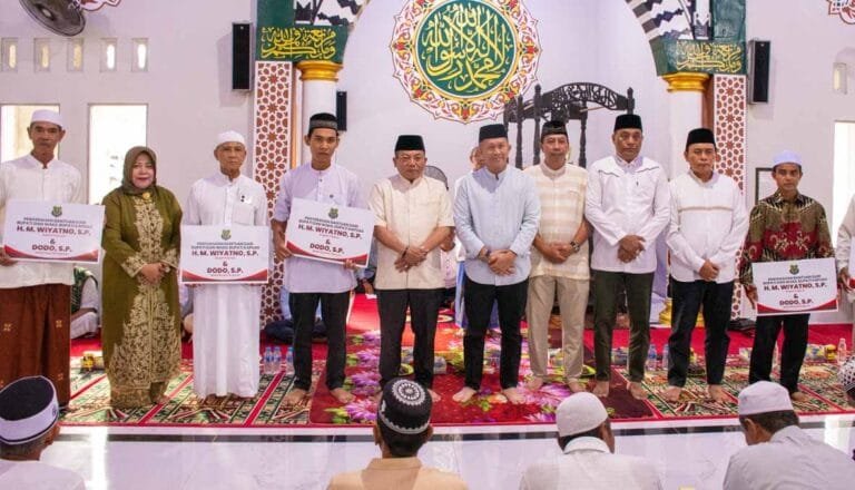 Anggota DPRD Kapuas Saferaniansyah Ikuti Safari Ramadan di Desa Saka Batur