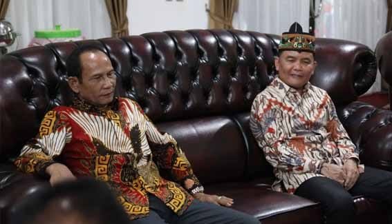 Rayakan Hari Raya Nyepi, Ketua DPRD Kalteng Laksanakan Open House