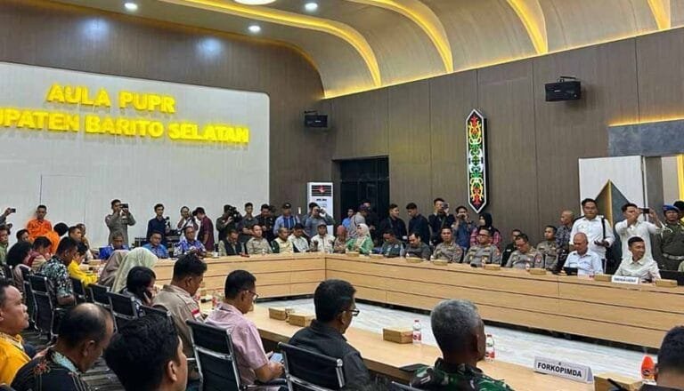 Bupati Mura Ikuti Rakor Penanganan Banjir Wilayah DAS Barito Bersama Gubernur