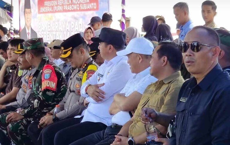 Wakil Ketua I DPRD Kapuas Sampaikan Apresiasinya Pelaksanaan Panen Raya Padi Serentak Nasional