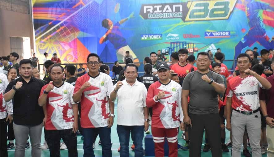 Waket I DPRD Kapuas Apresiasi Kejuaraan Bulu Tangkis Bupati Cup 2025