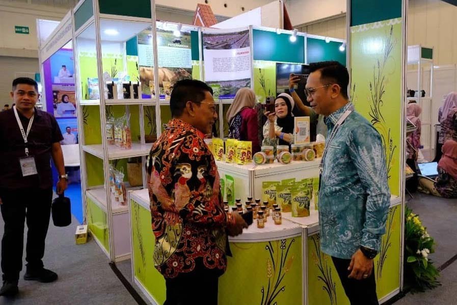 Bupati Heriyus Hadiri APKASI Otonomi Expo 2025Banten, InfoPublik – Bupati Murung Raya (Mura), H (4)